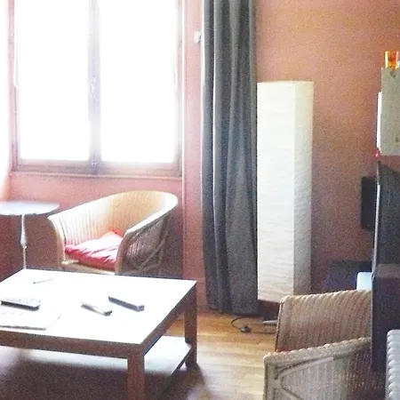 Apartment Grand Meuble 70 M2 Centre-ville Proche